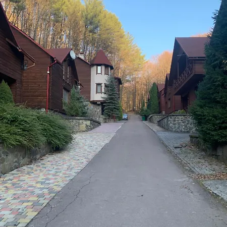 Elf-Cottage-3